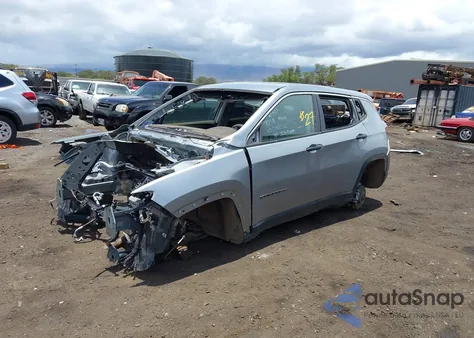 2022 Jeep Compass Sport 4X4 z USA, uszkodzony, nr VIN 3C4NJDAB5NT205608